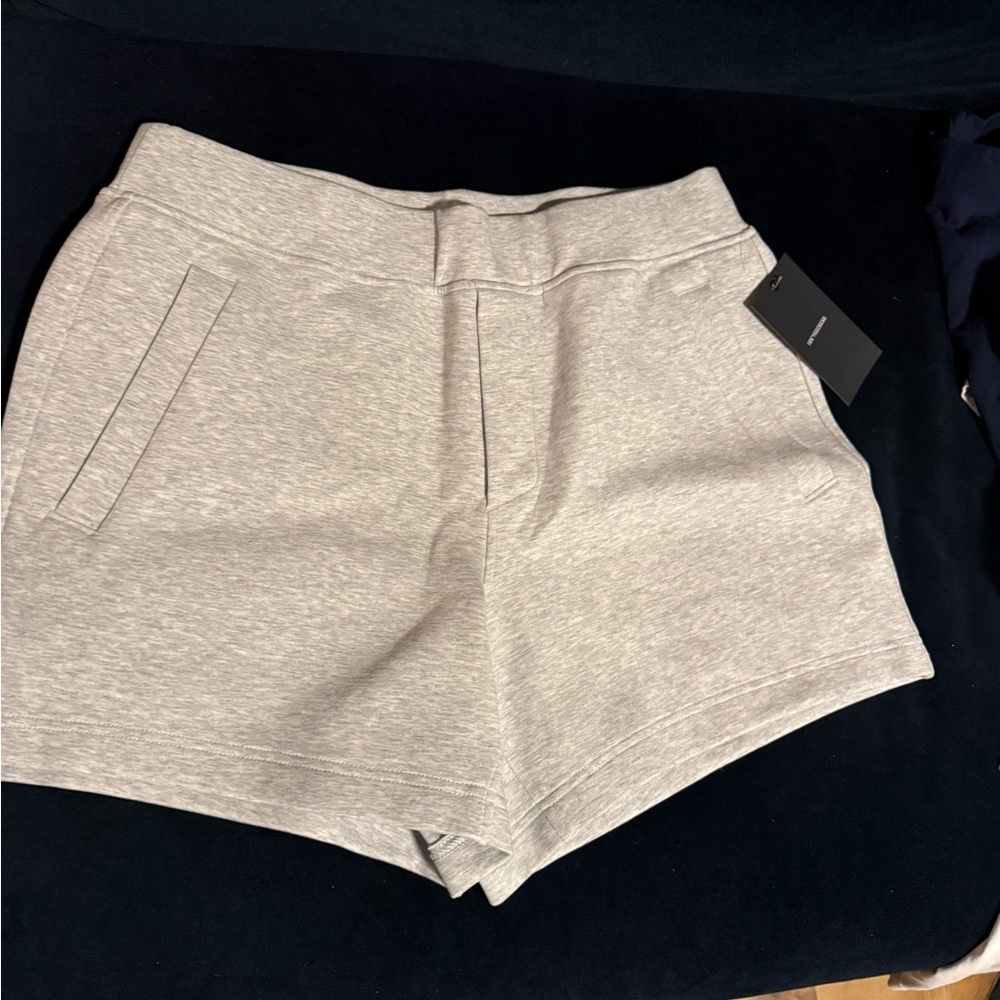 NWT Ten Thousand Brand Mens 5” Inseam “Recover Short” Light Gray